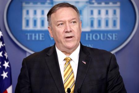 記者会見するポンペオ米国務長官=10日、米ワシントン(AP=共同)