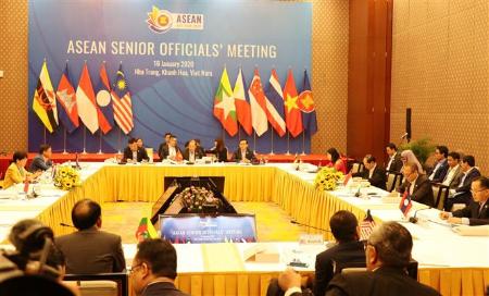 16日、ベトナム中部ニャチャンで開催された東南アジア諸国連合(ASEAN)外相会議の関連会合(VNA=共同)