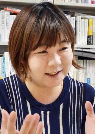 小川さやかさん