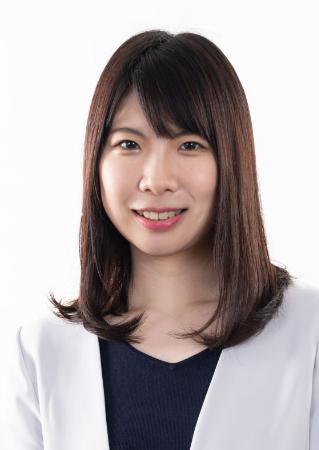 西山朋佳女王